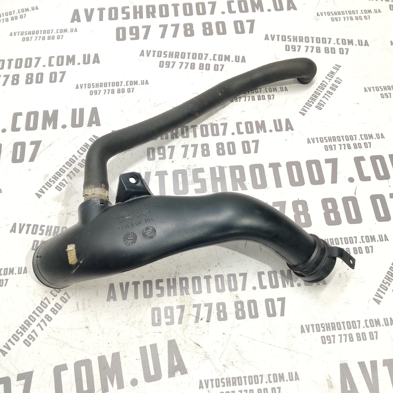 Патрубок інтеркулера Peugeot 807 02-14 2.2HDI OEM 1485369080