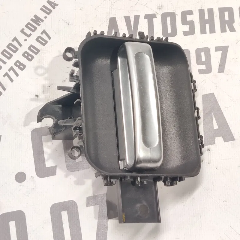 Ручка задня ліва Peugeot 807 (02-14) 2.2 HDI OEM 1485470077