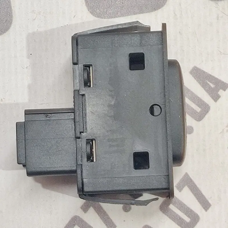 Кнопка склопідіймача Peugeot 807 02-14 задня ліва 14889170xt