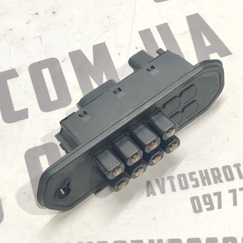 Датчик дверей Peugeot 807 02-14 2.2 HDI з.п. OEM 1488935080