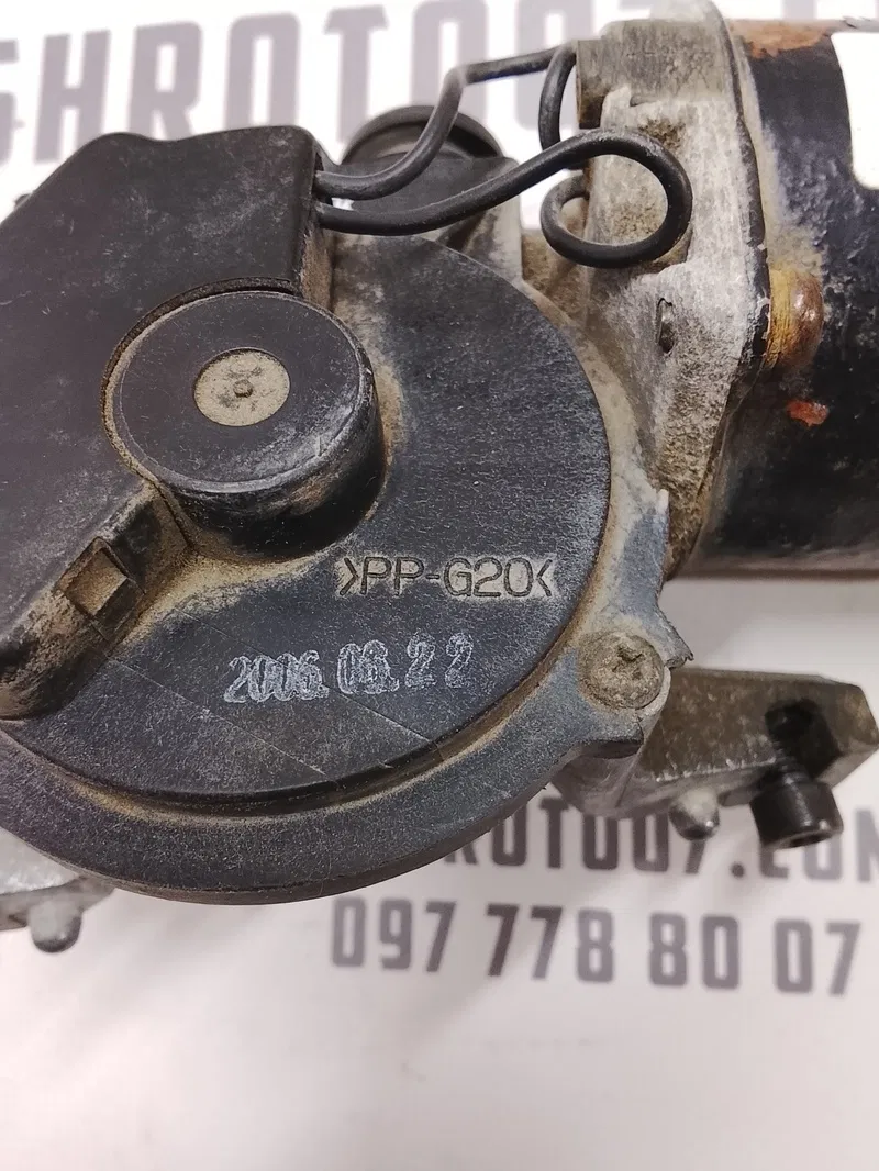 Мотор двірників Kia Cerato (04-09) 2.0 Бензин OEM 981102f000