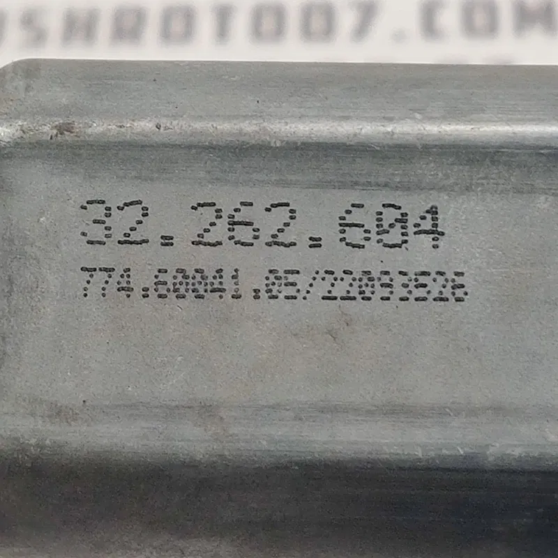 Склопідіймач Peugeot 807 02-14 2.2 HDI зад. лів 0206008905