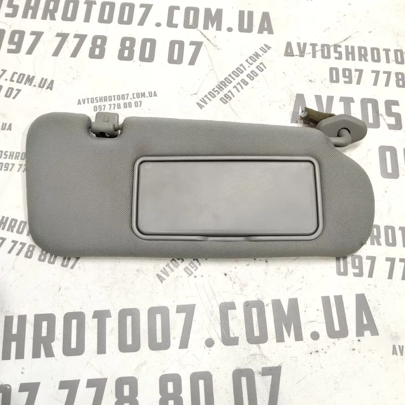 Сонцезахисник Kia Sorento 1 (02-09) 2.5 CRDi Дизель правий