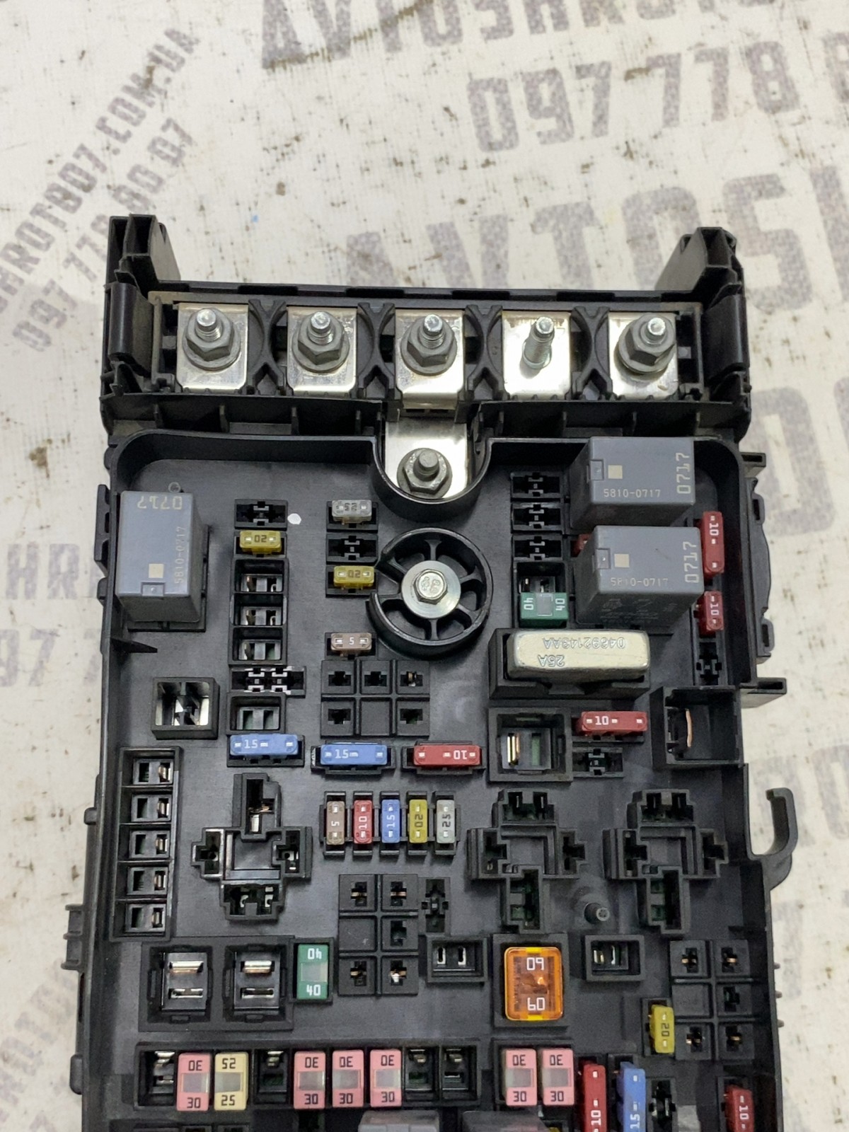 Блок запобіжників Jeep Cherokee KL (13-23) 68235114AC
