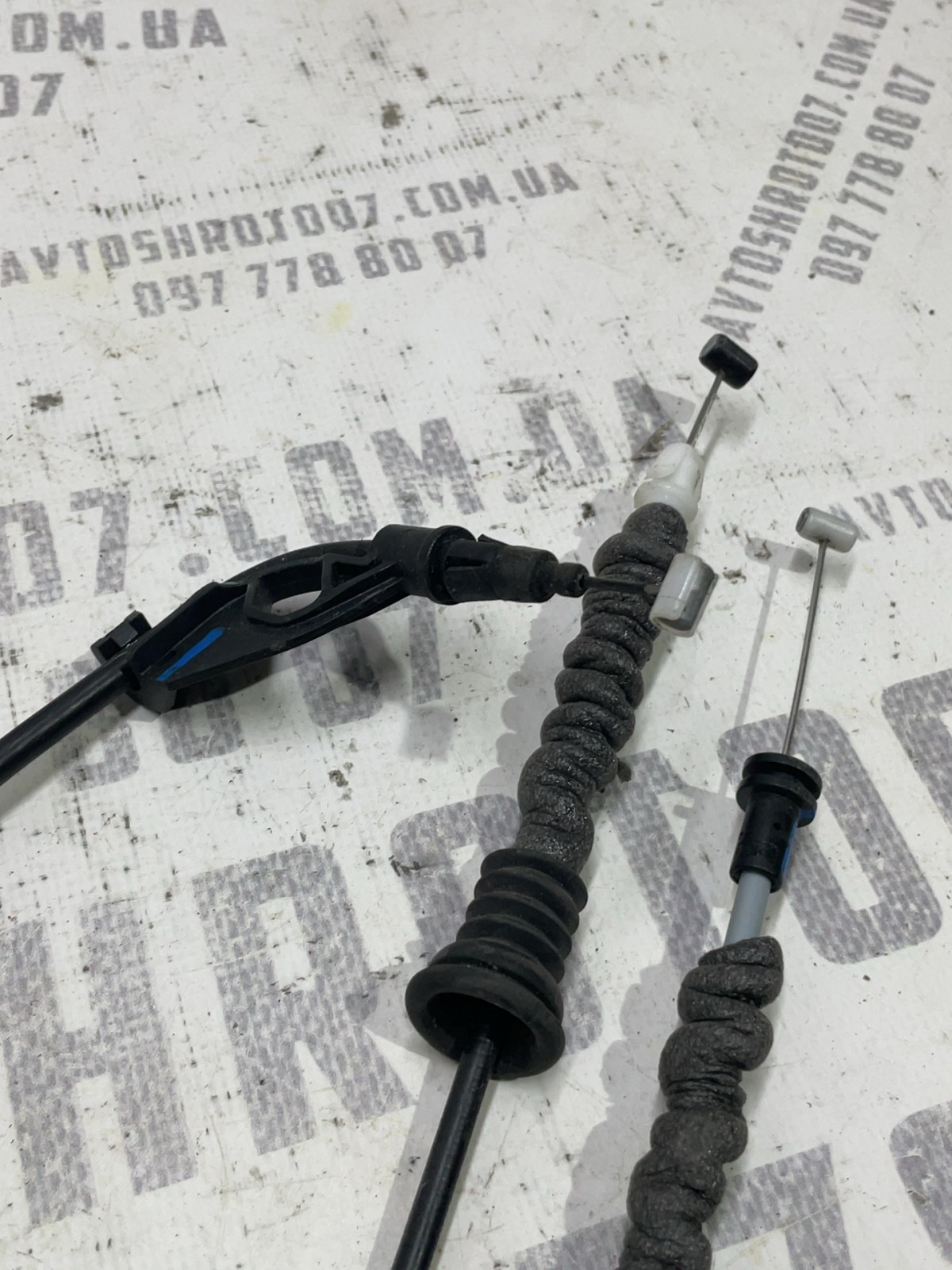 Замок дверей задній лівий Jeep Cherokee KL P04589915AE