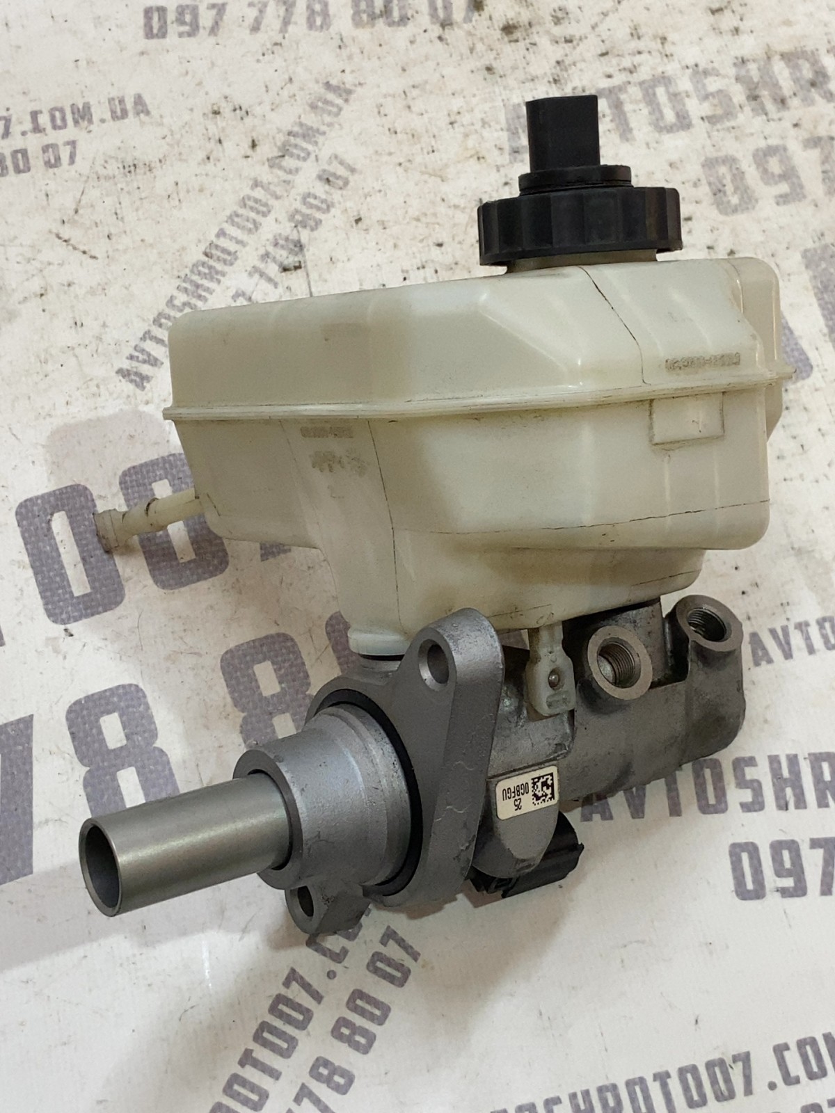 Головний тормозний циліндр VW Passat CC 35 03350886761