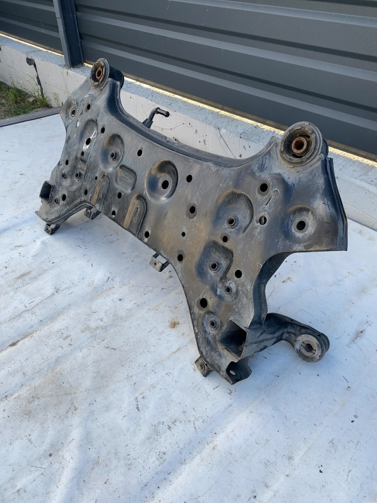 Підрамник передній Hyundai Sonata 7 LF 1702210385
