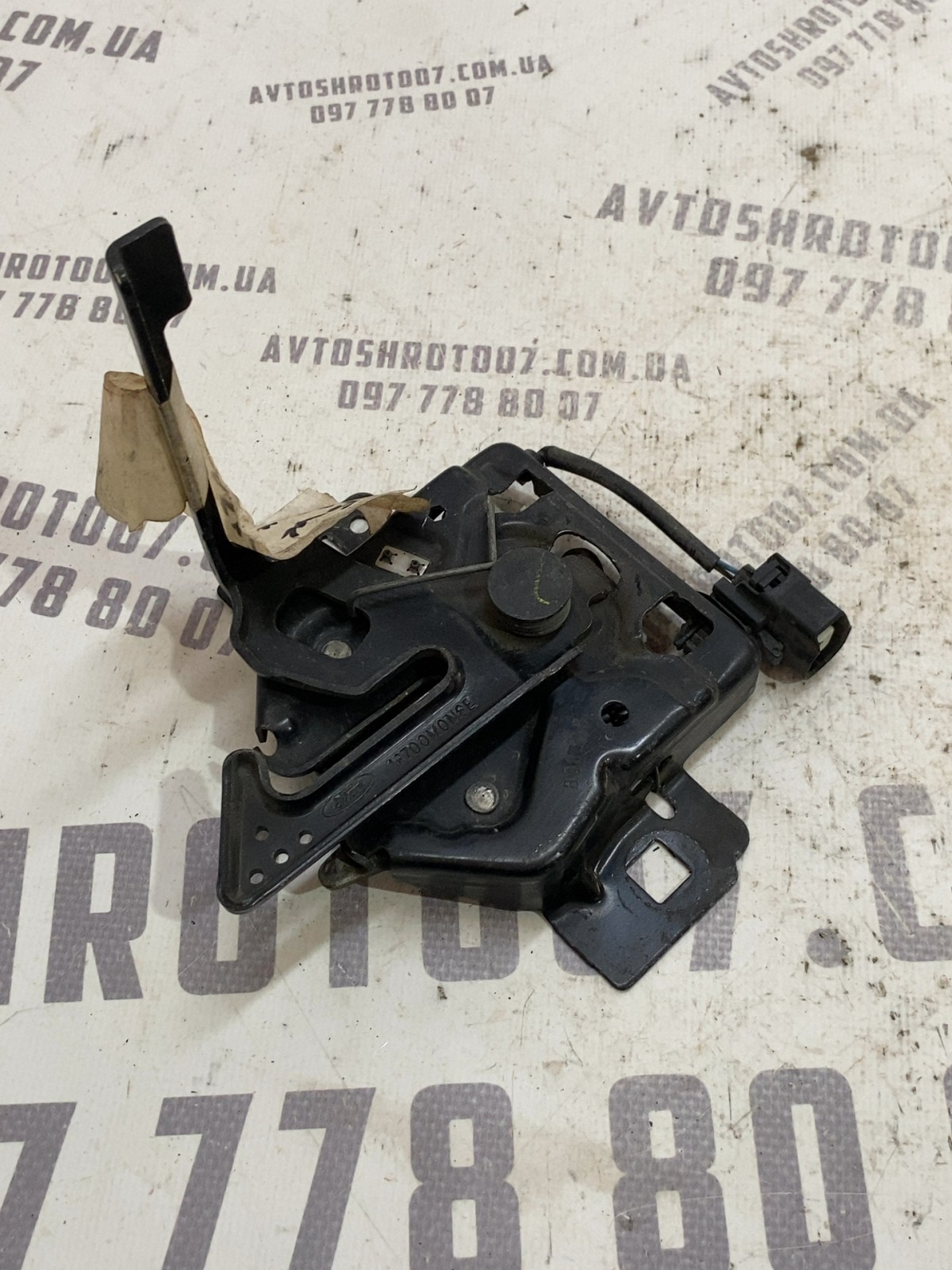 Замок капота Ford F150