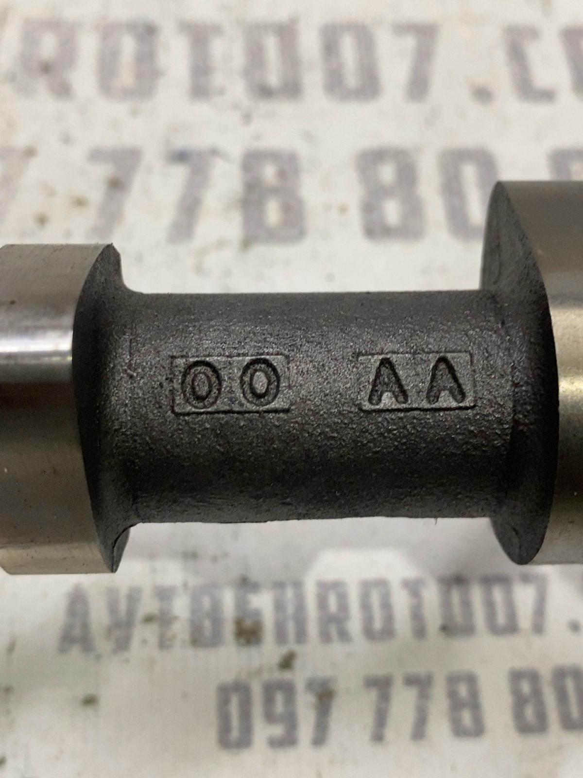 Розпредвал Jeep Compass MP OEM 05047022AA