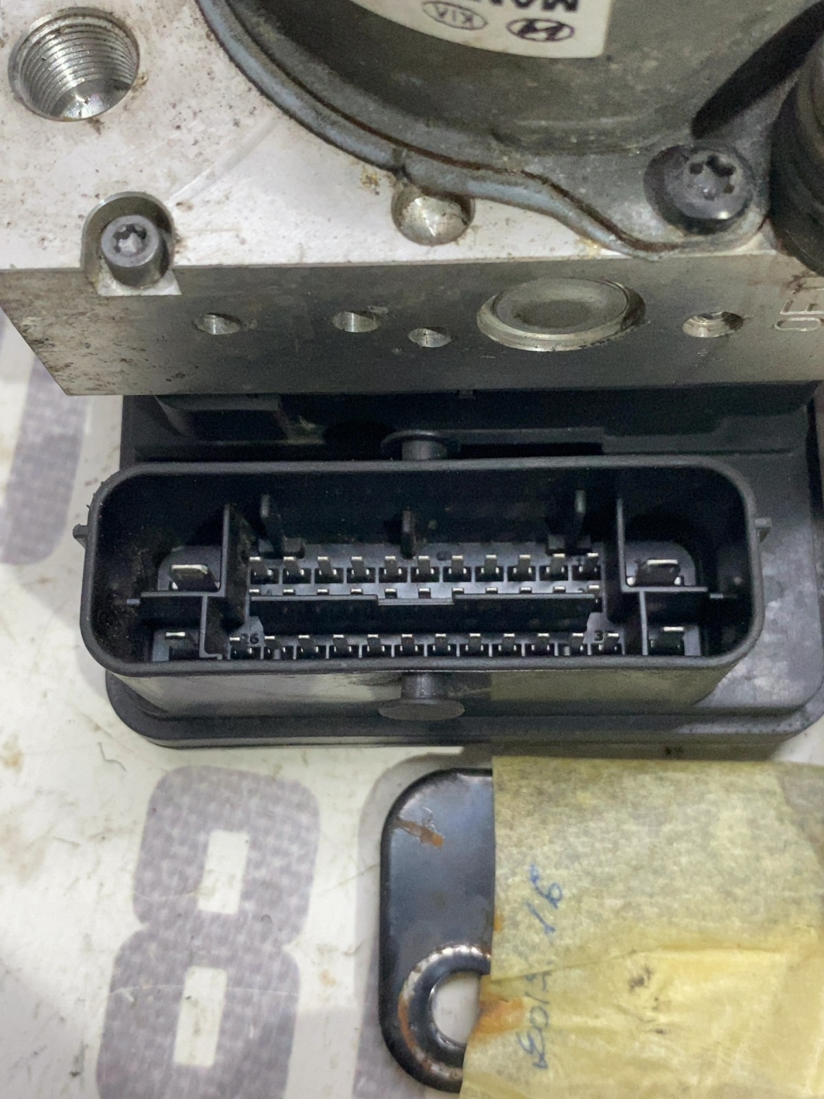 Блок управління АБС Hyundai Tucson 3 TL 58920D3100