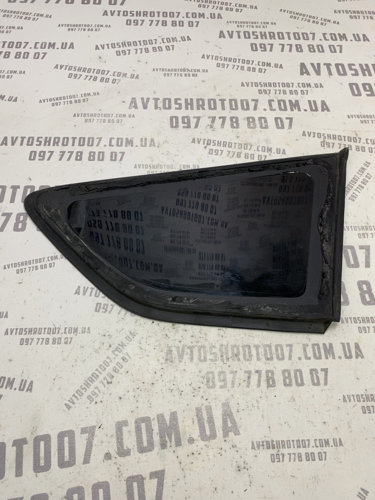 Кузовне скло Ford Escape 3 фото 2