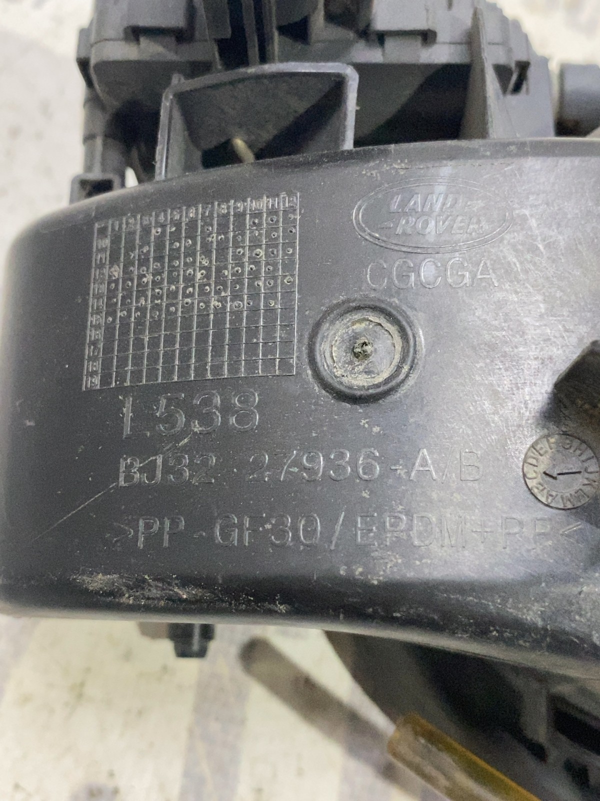 Лючок бака Range Rover Evoque 1 (11-18) BJ3227936A