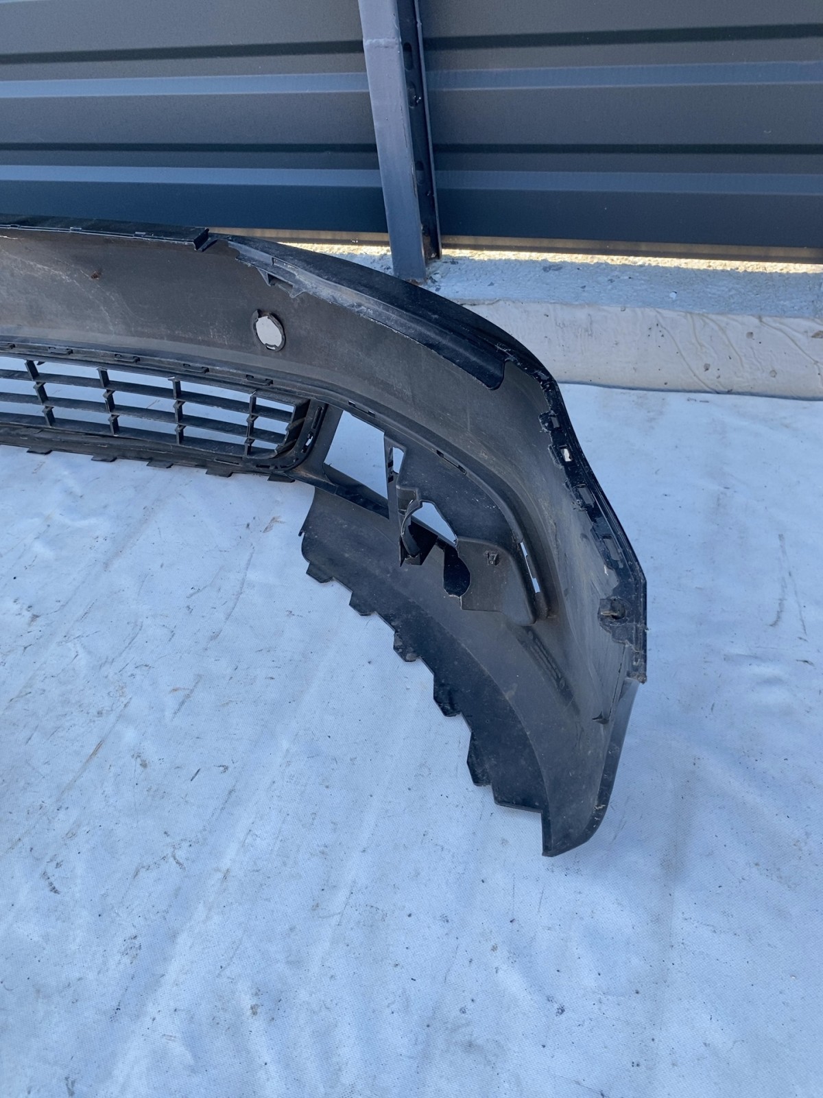 Бампер передній Volkswagen Jetta 6 (10-18) 5C6807221B