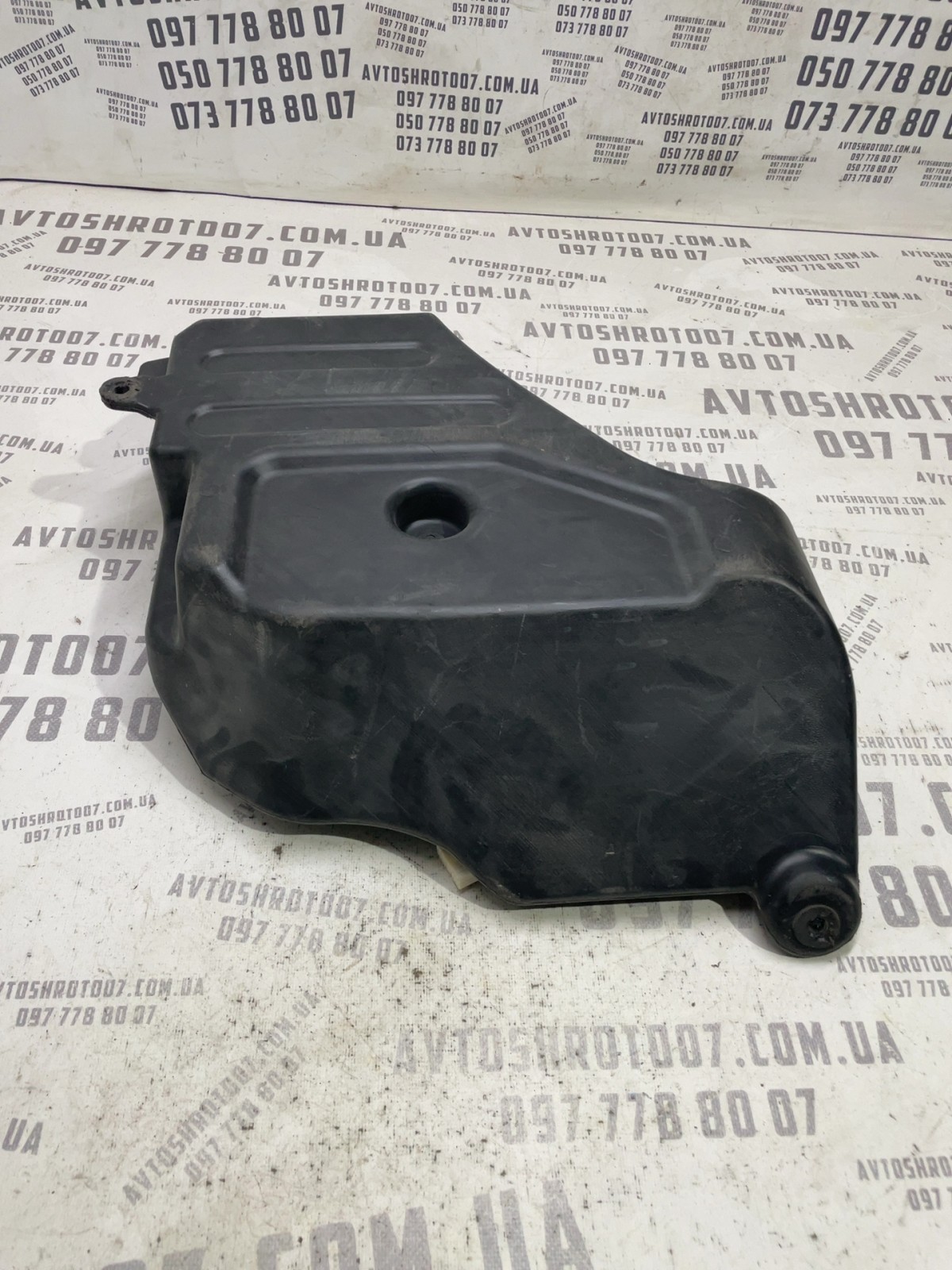 Сабвуфер Jeep Patriot MK (07-17) 05064979AA