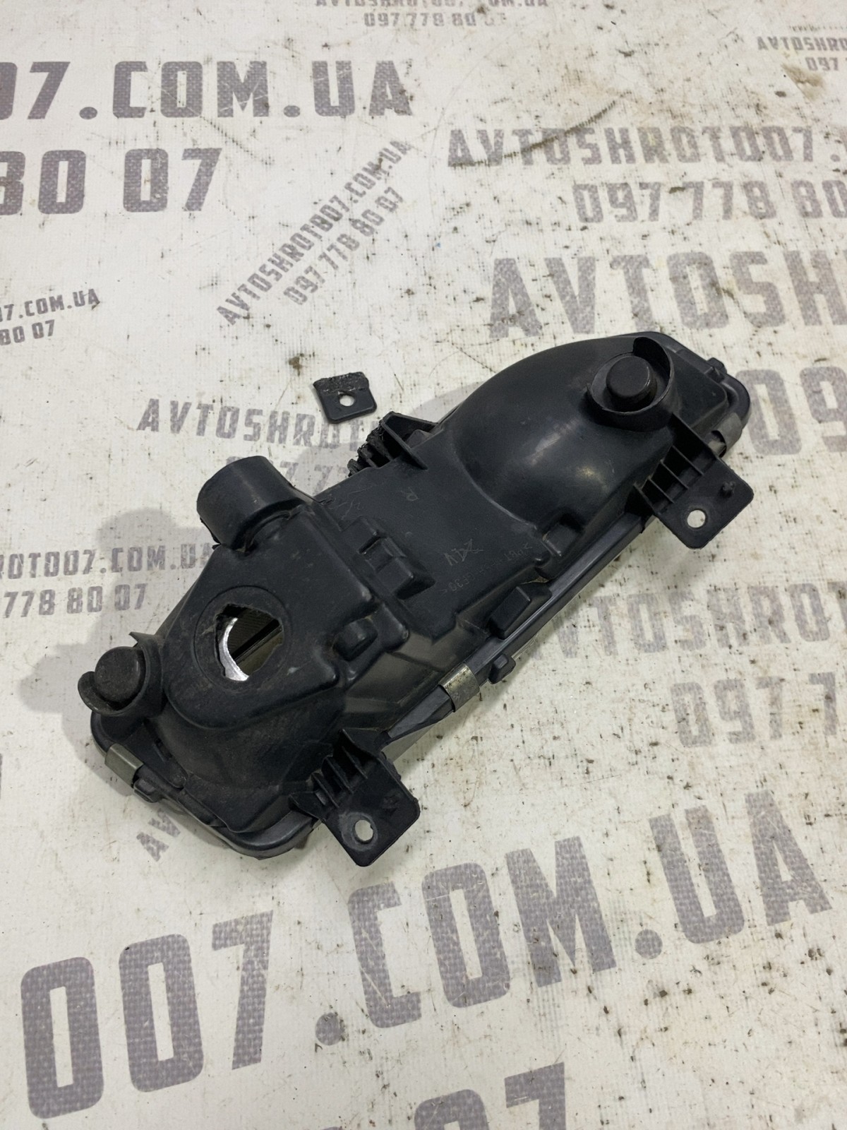 Фара протитуманна права Nissan Rogue T32 (14-20)