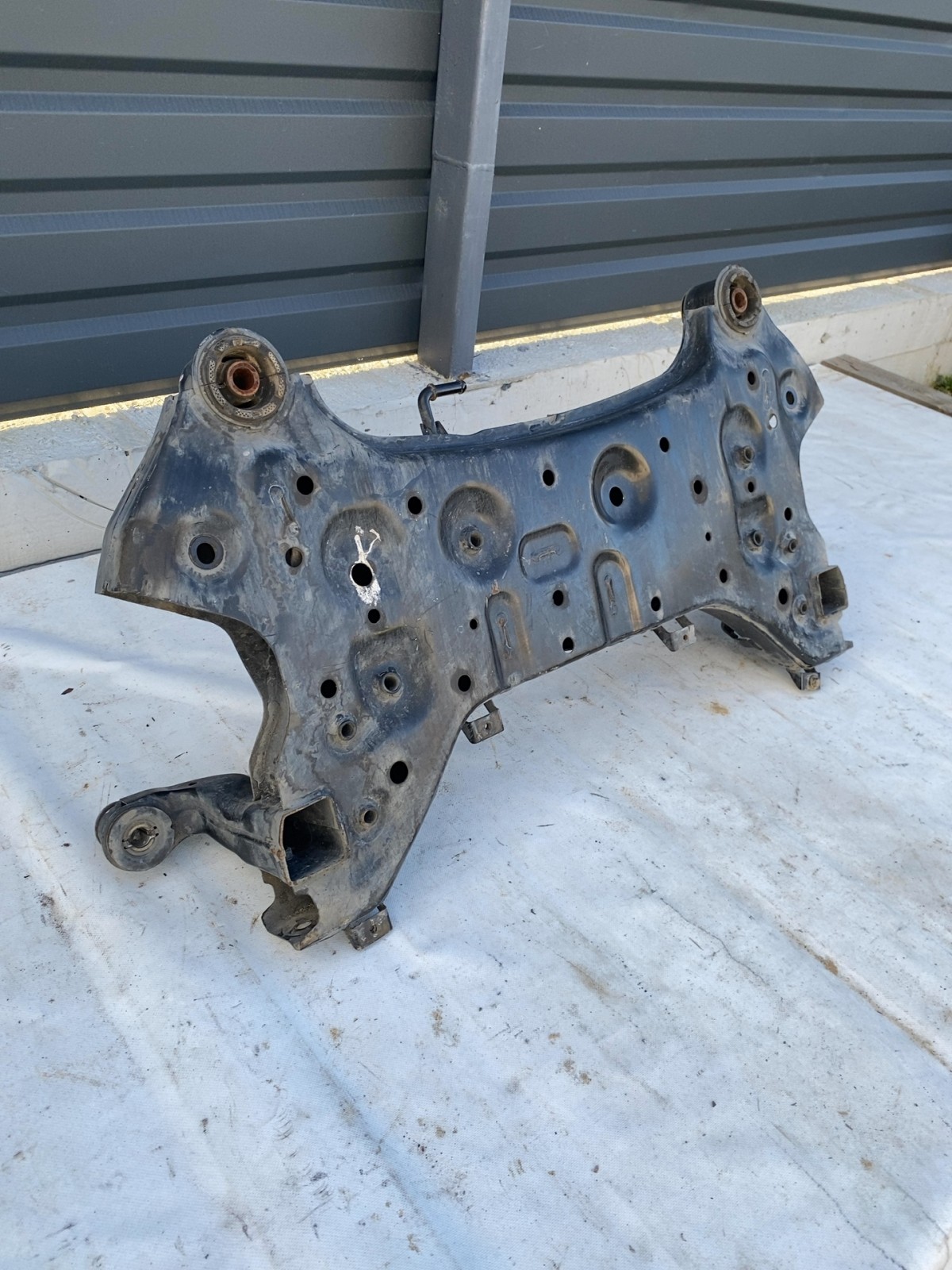 Підрамник передній Hyundai Sonata 7 LF 1702210385
