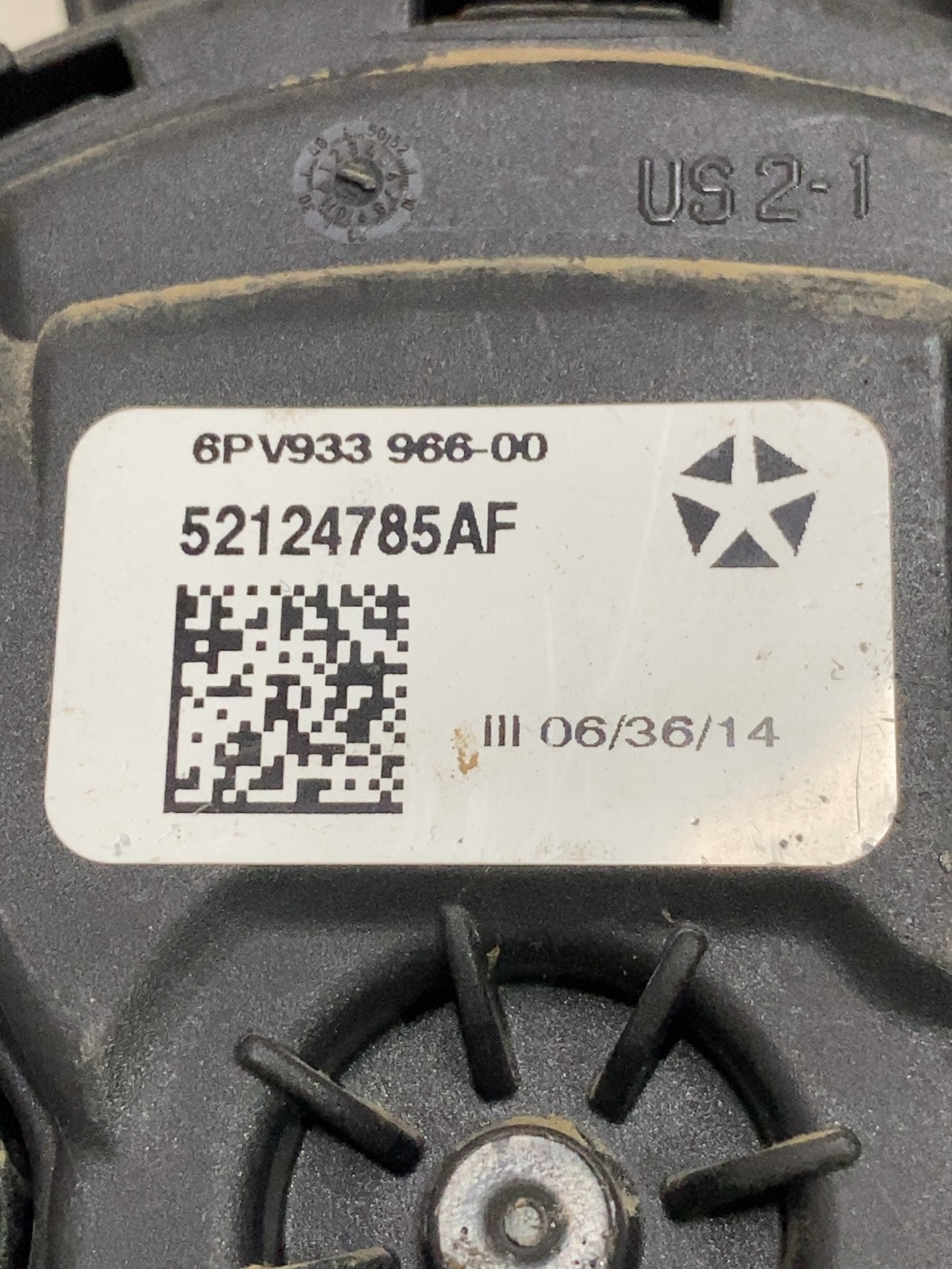 Педаль газ Jeep Cherokee KL OE 93409700