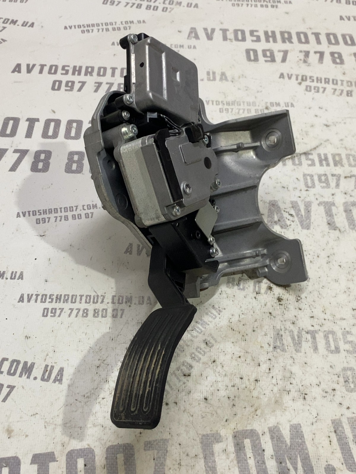 Педаль газ Infiniti QX60