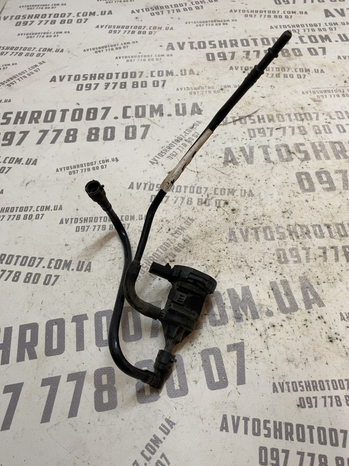 Клапан вентиляції бака Jeep Patriot MK OEM 4891741AA