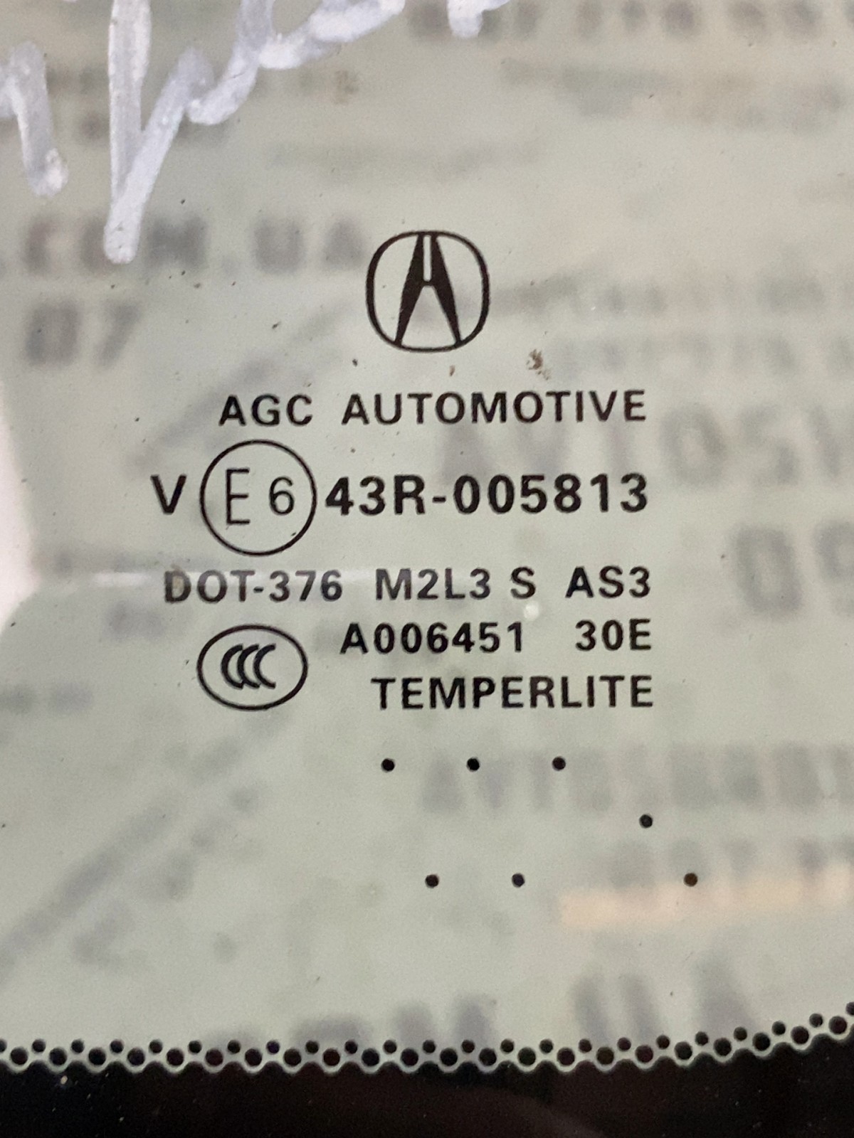 Кузовне скло Acura MDX 3