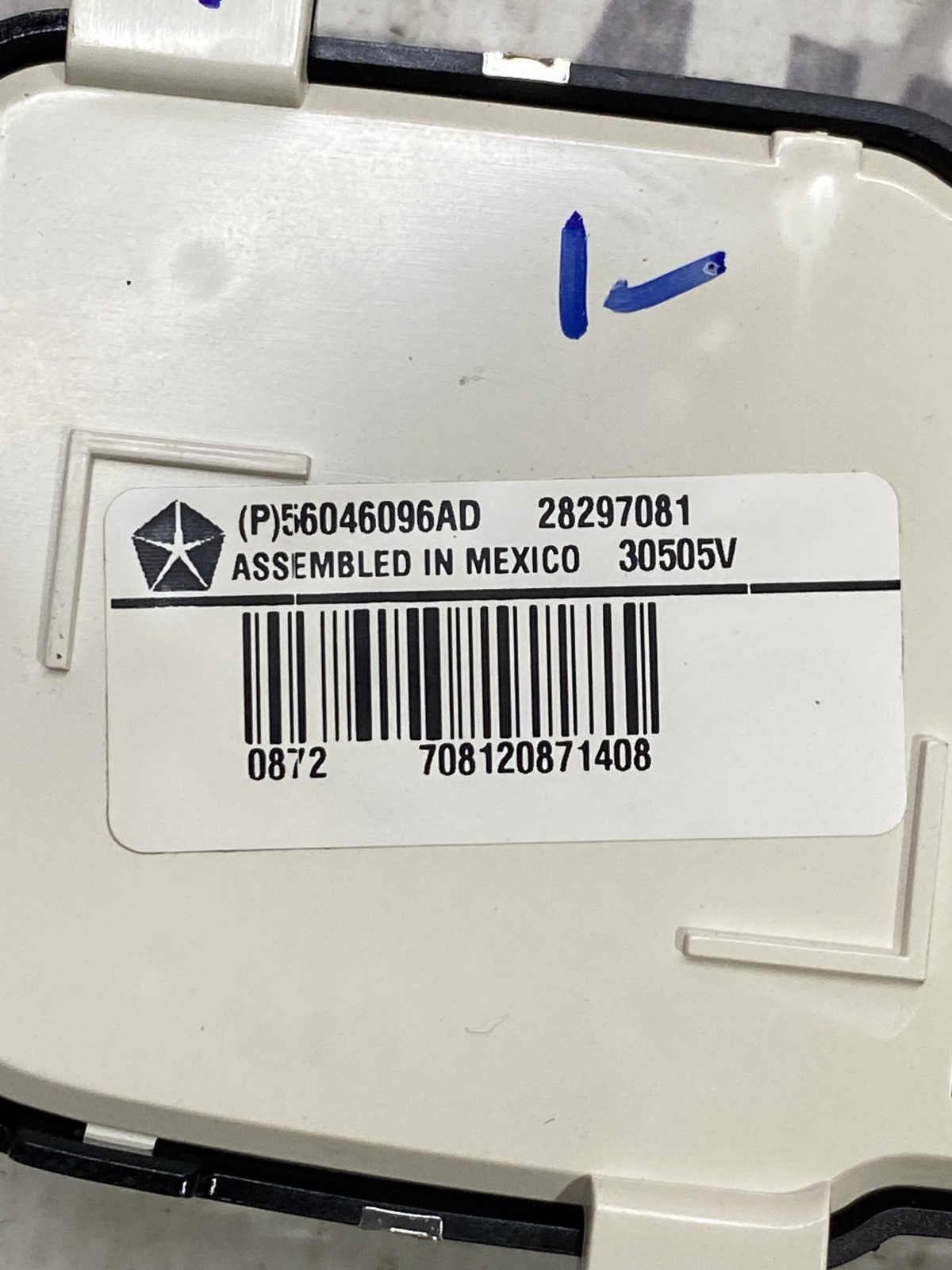 Кнопки керма Jeep Patriot MK (07-17) OEM 56046096AD