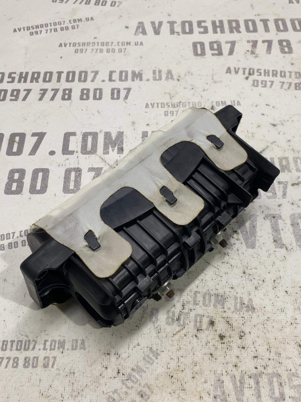 Подушка безпеки пасажира Jeep Compass MK 5C6880204C фото 2