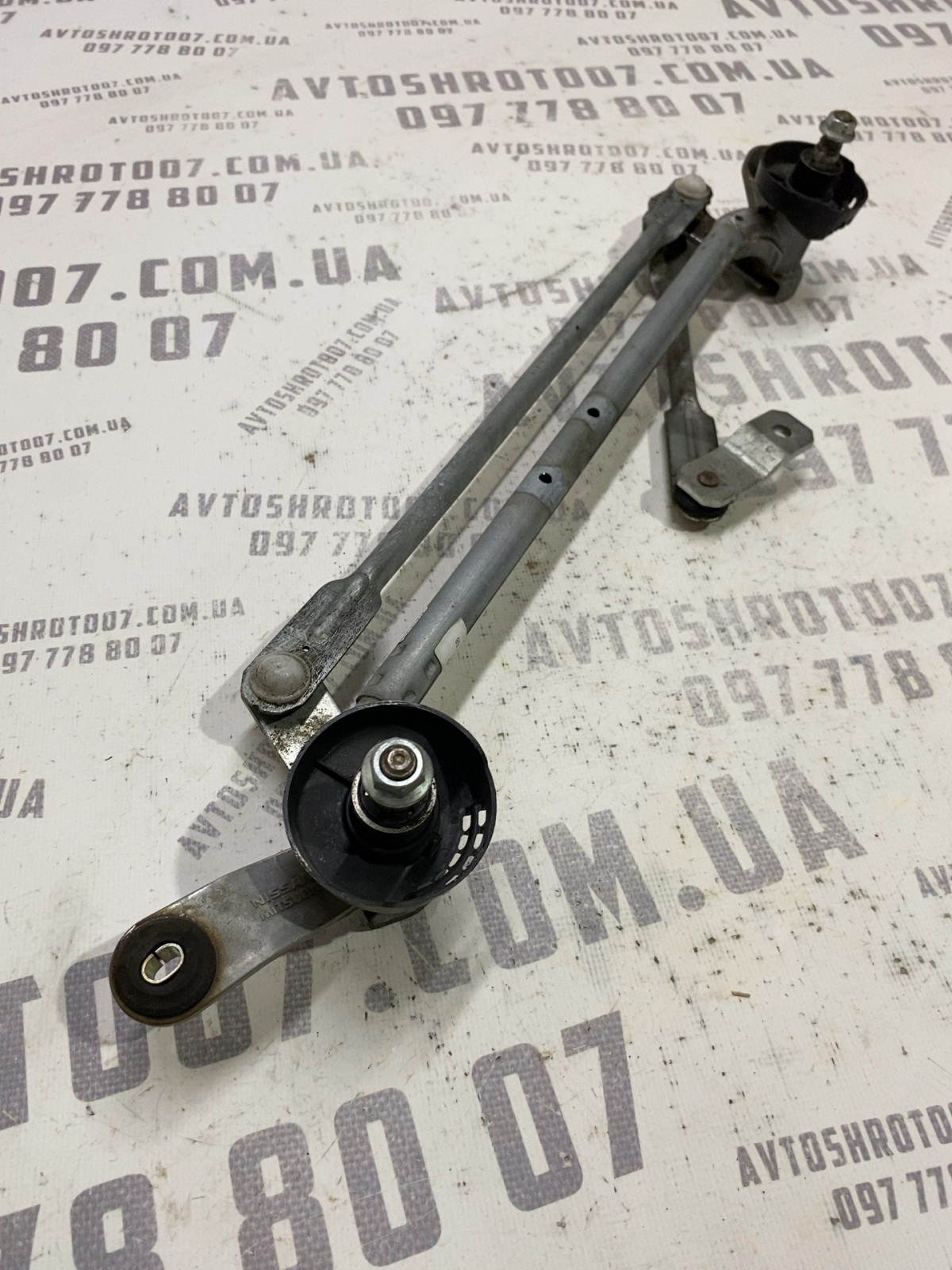 Трапеція склоочисників Nissan Rogue T32 (14-20) 288004BA1A