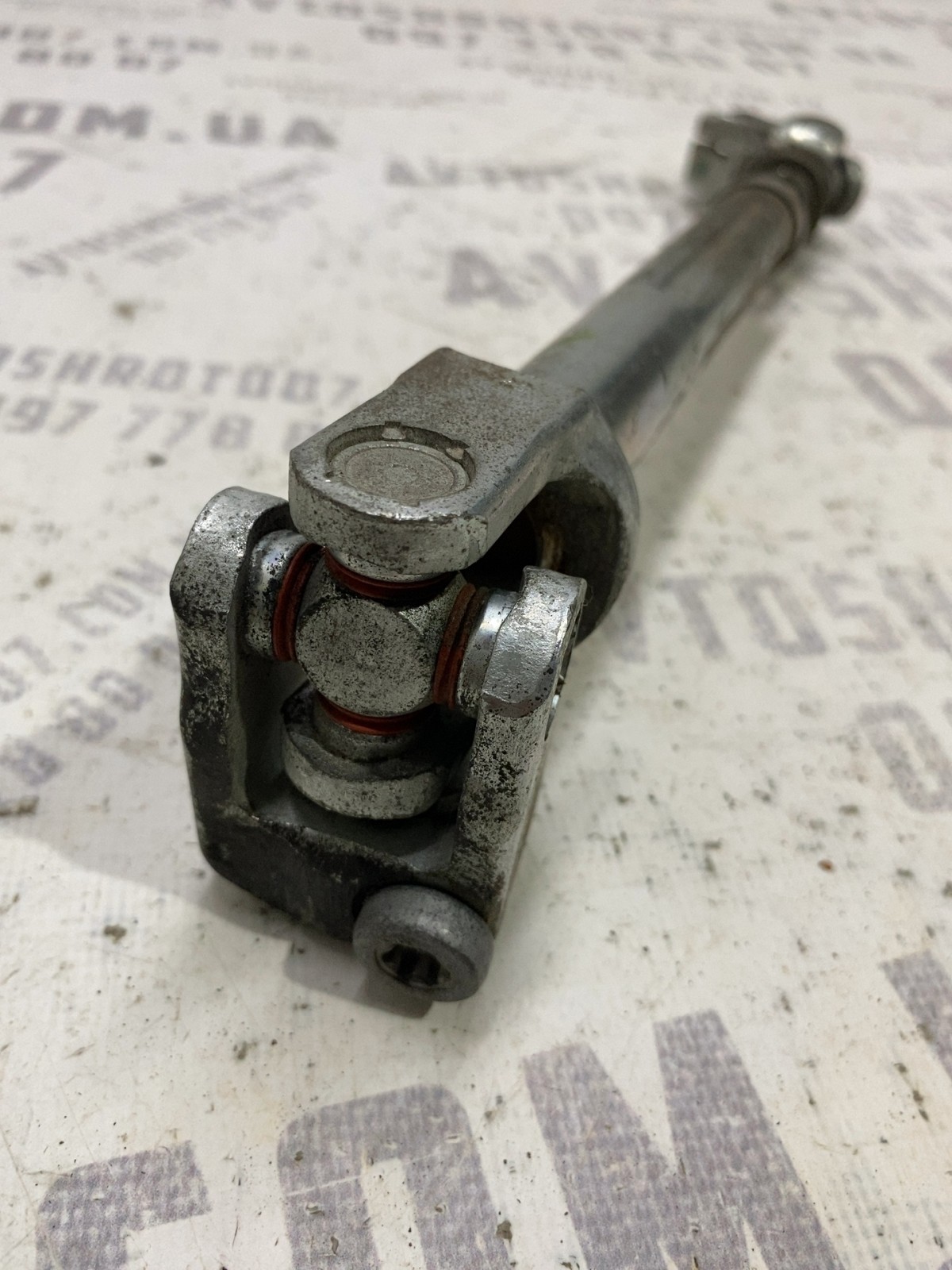 Кардан рульовий Jeep Grand Cherokee WK2 OE P05057539AE