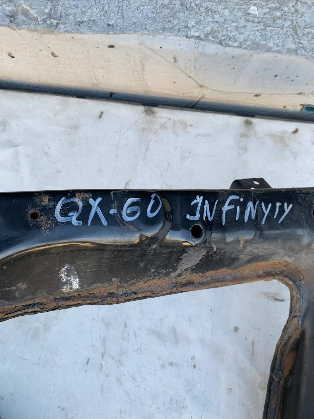 Підрамник передній Infiniti QX60