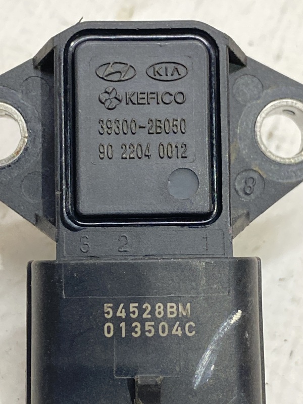 Датчик тиску Hyundai Tucson 3 TL (15-21) OEM 393002B050