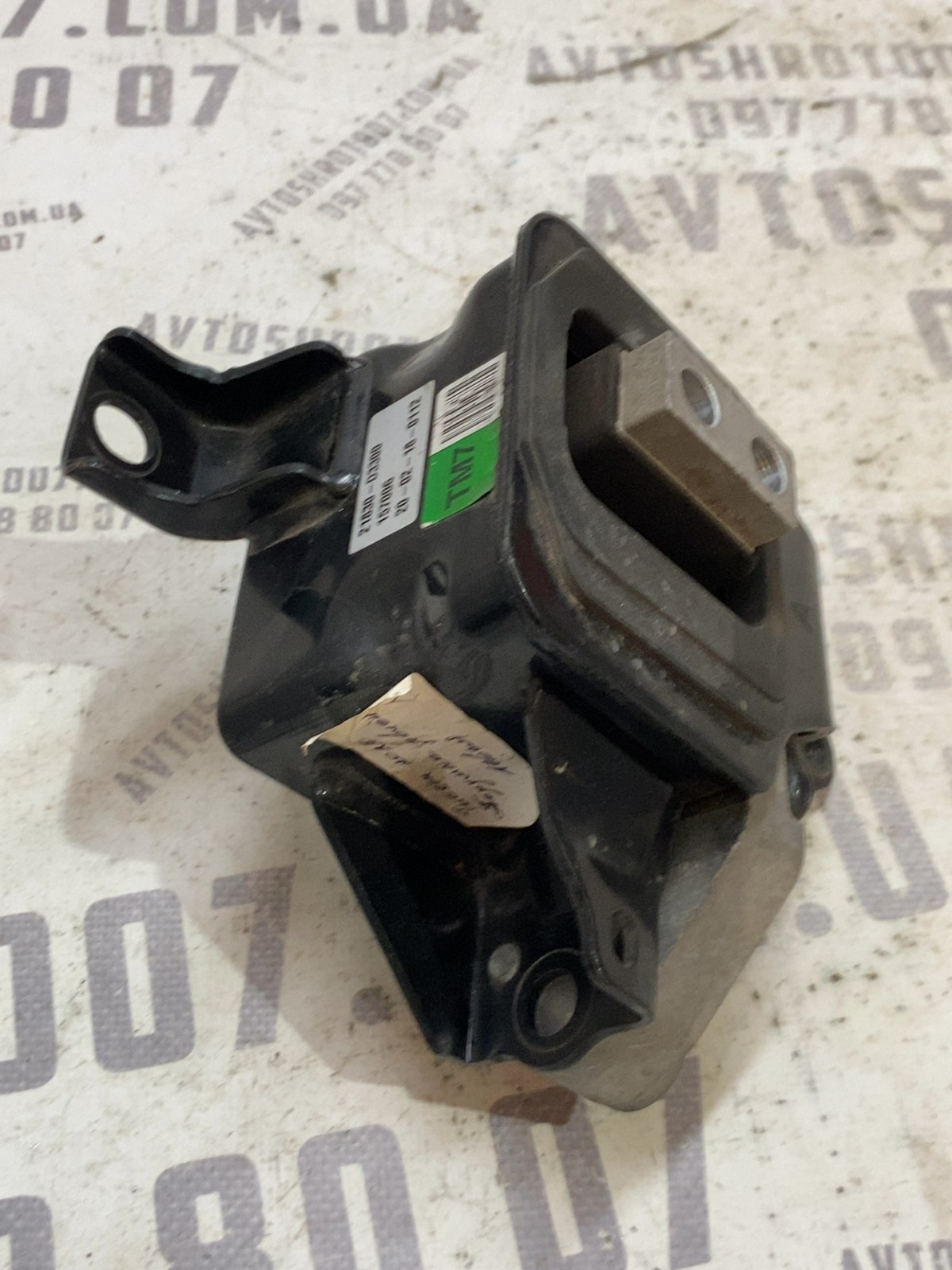 Подушка двигуна ліва Hyundai Tucson TL (15-21) 21830D3300