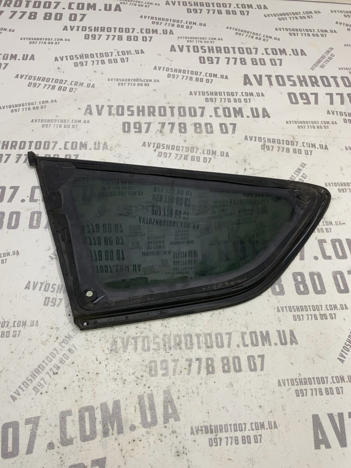 Кузовне скло Ford Escape 3 фото 2