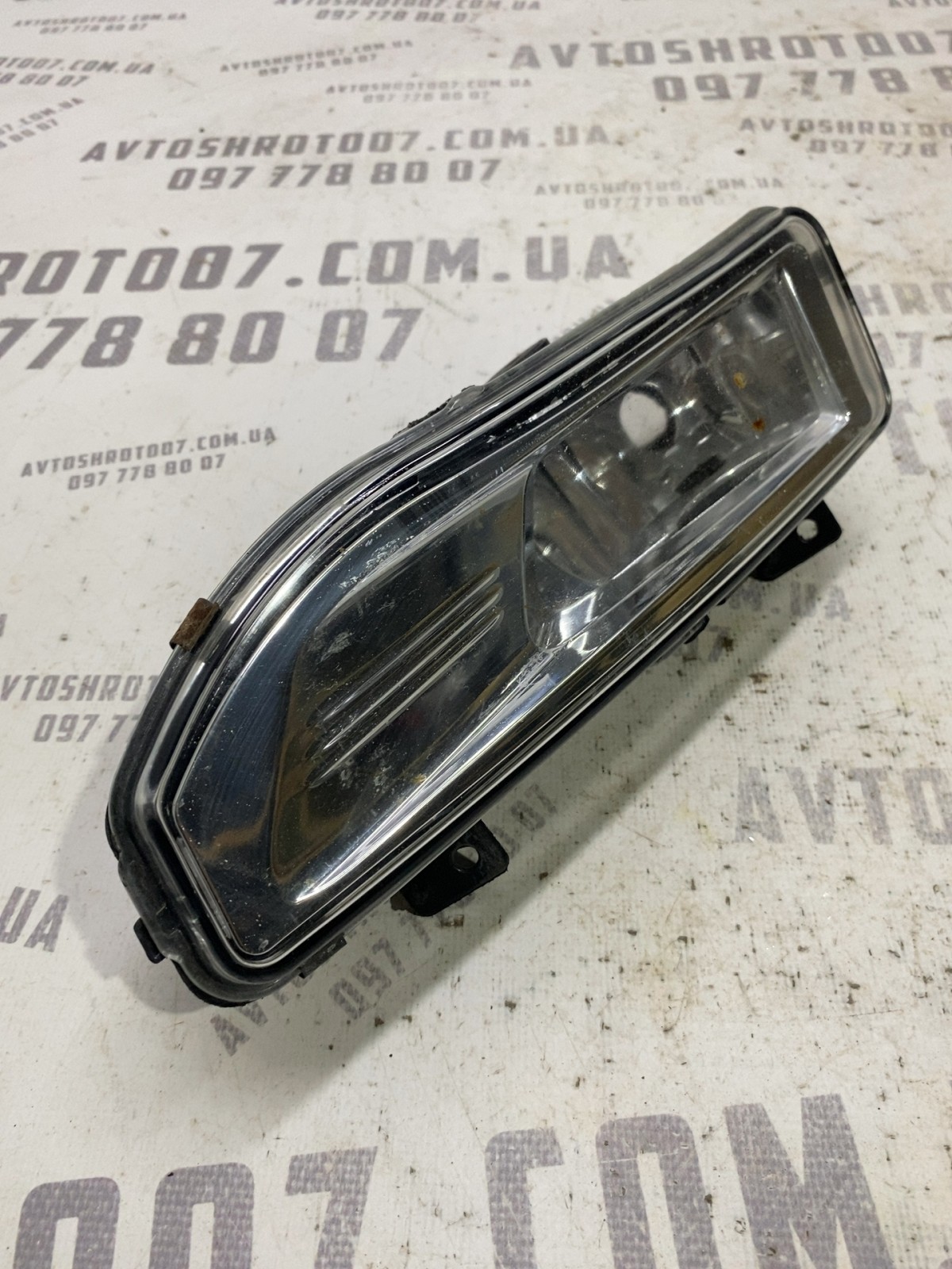 Фара протитуманна права Nissan Rogue T32 (14-20)