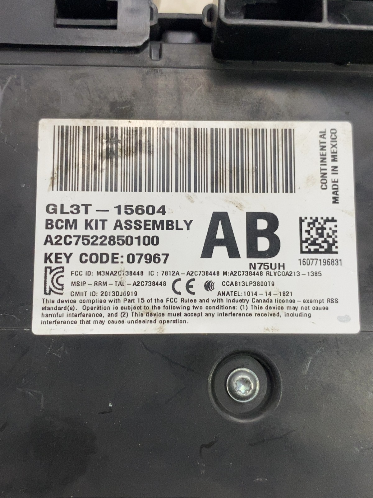 Блок запобіжників Ford F-150 (09-14) GL3T15604