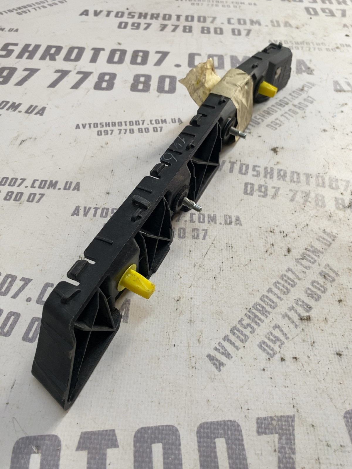 Кронштейн бампера Hyundai Elantra 6 15-20 зад лів 86615F3000