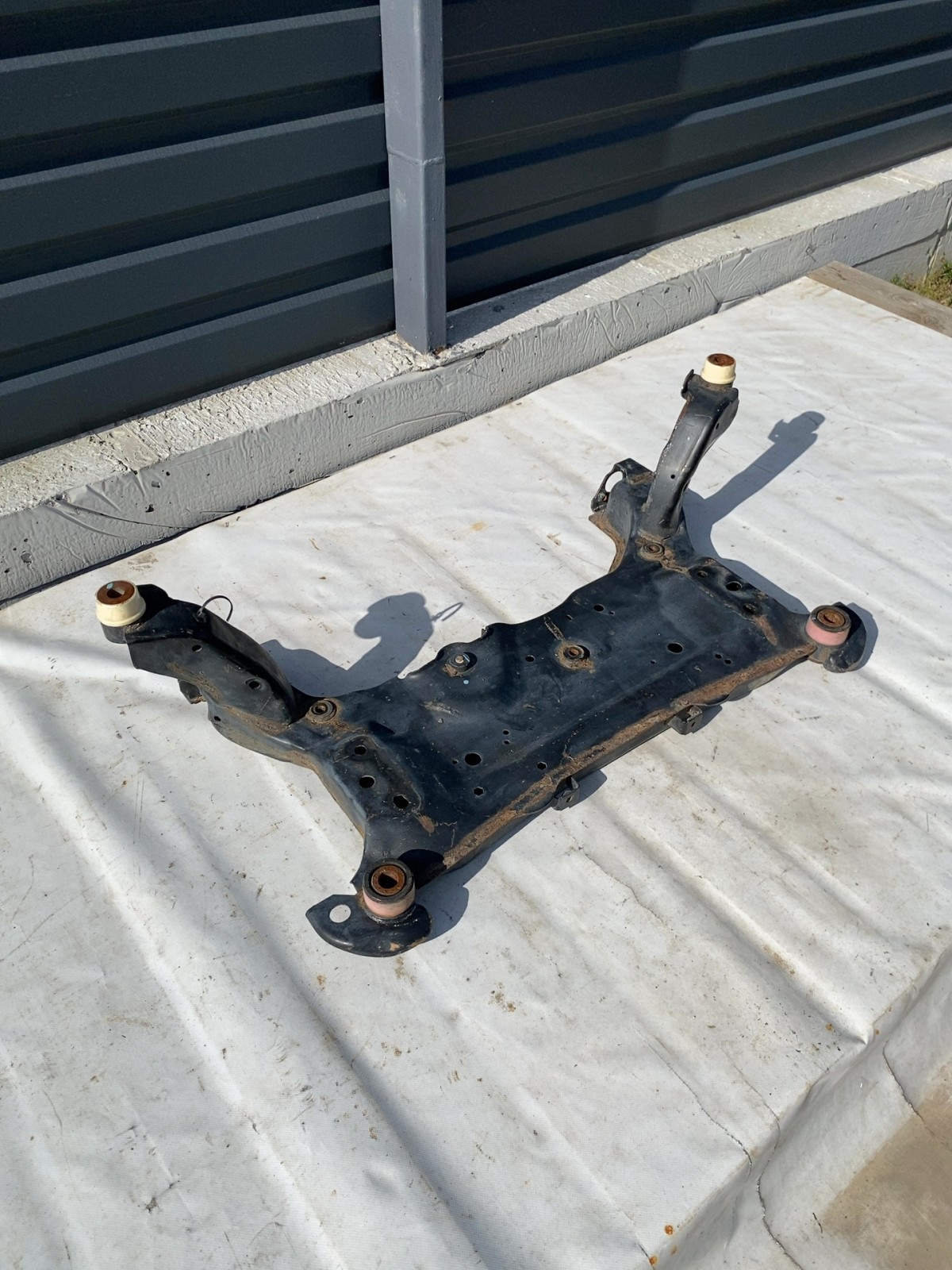 Підрамник передній Ford Escape 3 (12-19)