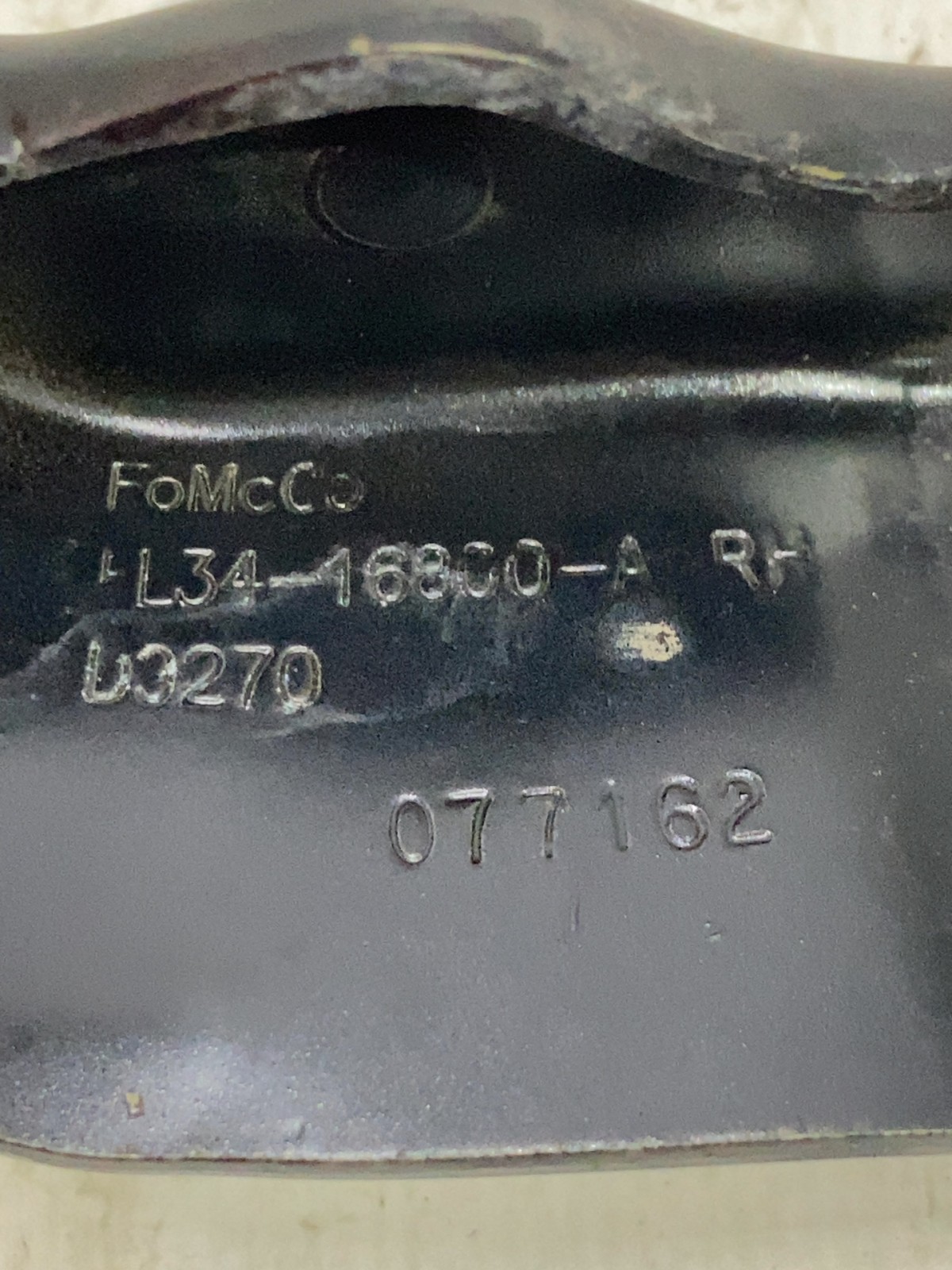 Петля капоту права Ford F-150 (09-14) FL3446800A