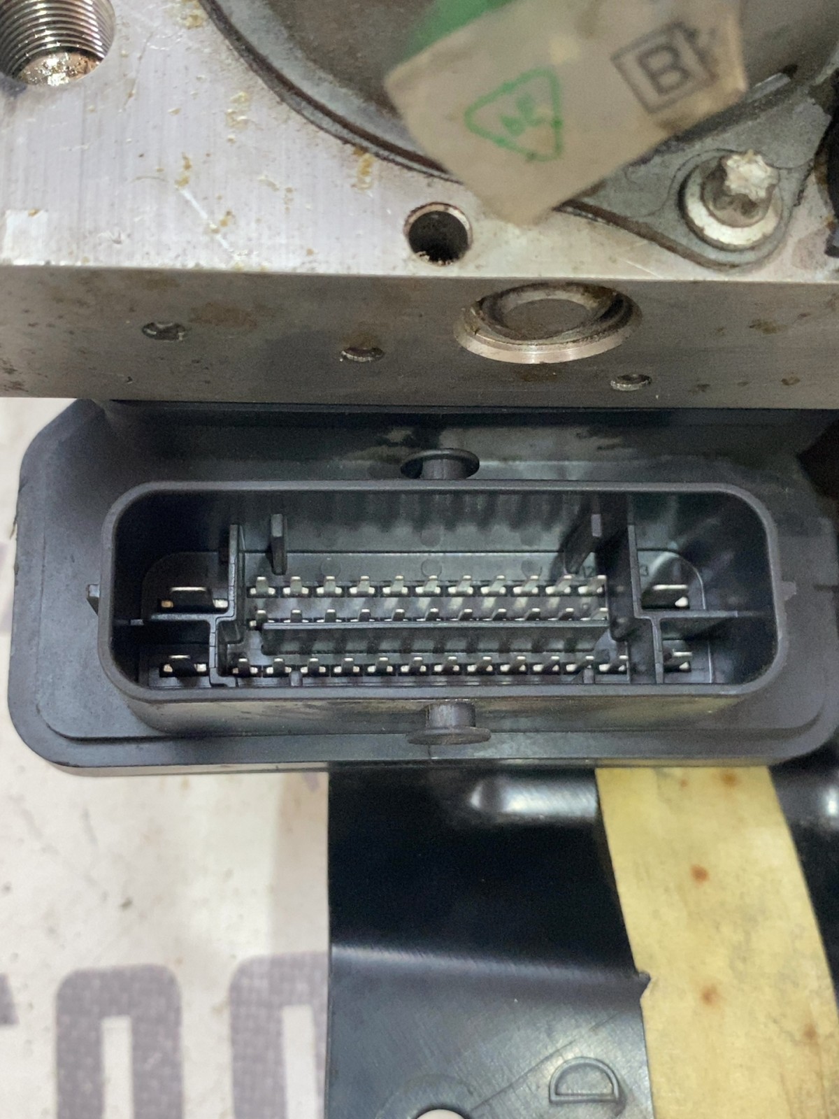 Блок управління АБС Nissan Rogue T32 (13-20) 476606FL4A