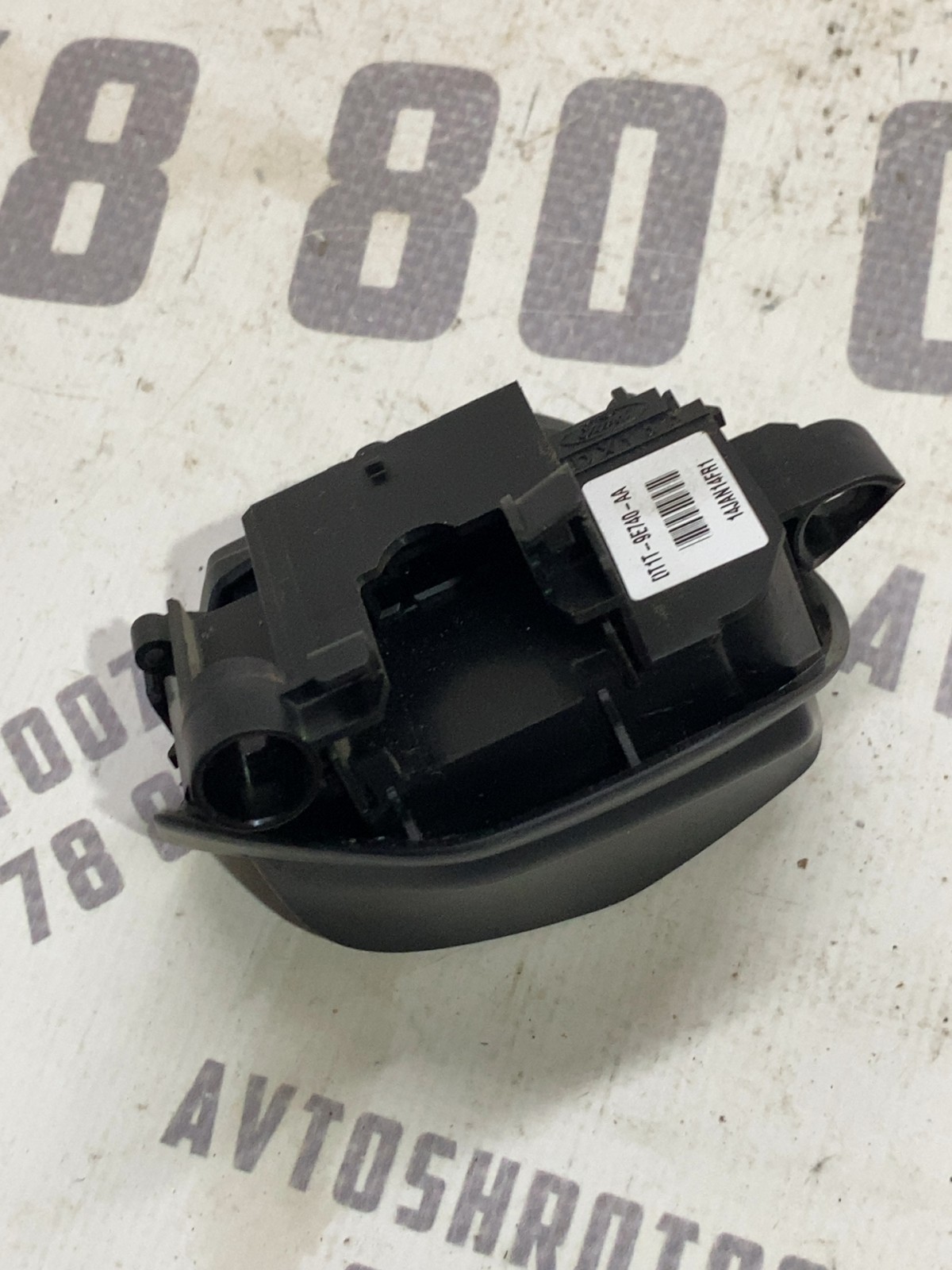 Кнопки керма Ford Escape 3 (12-19) DT1T9E740AA