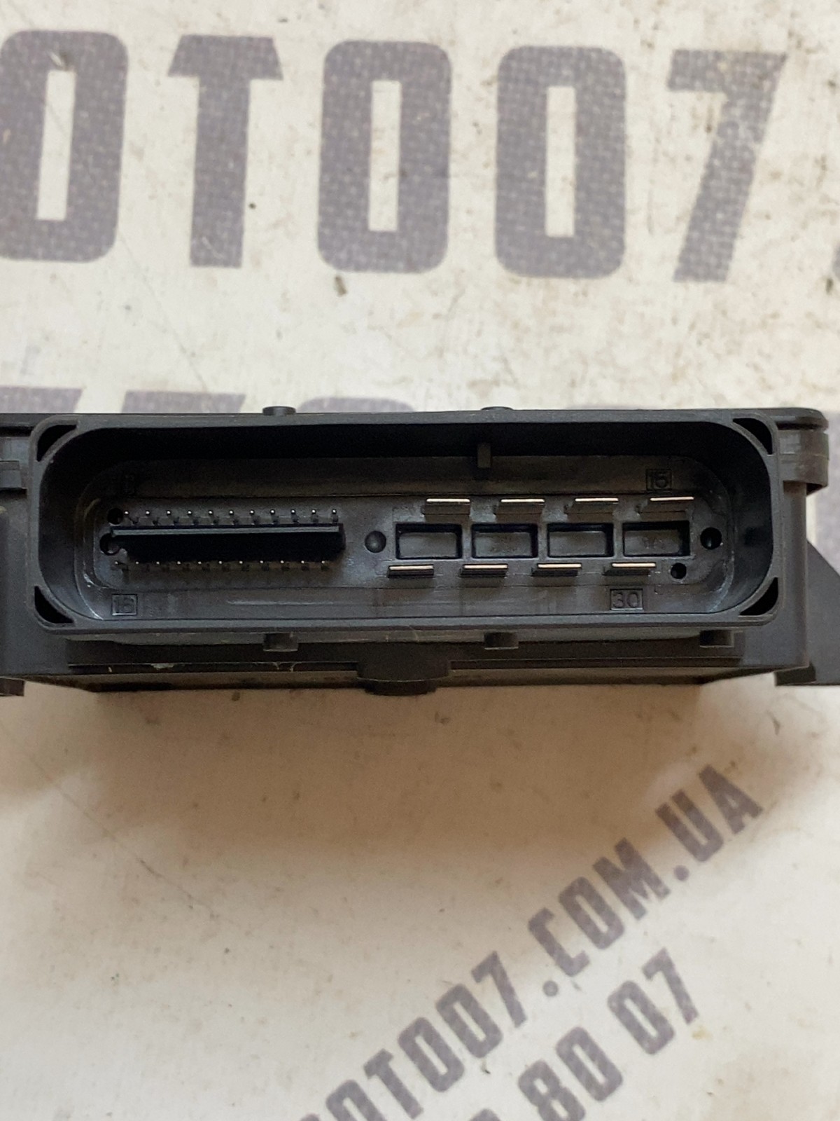 Блок керування ручним тормозом Jeep Cherokee KL 68258697AA