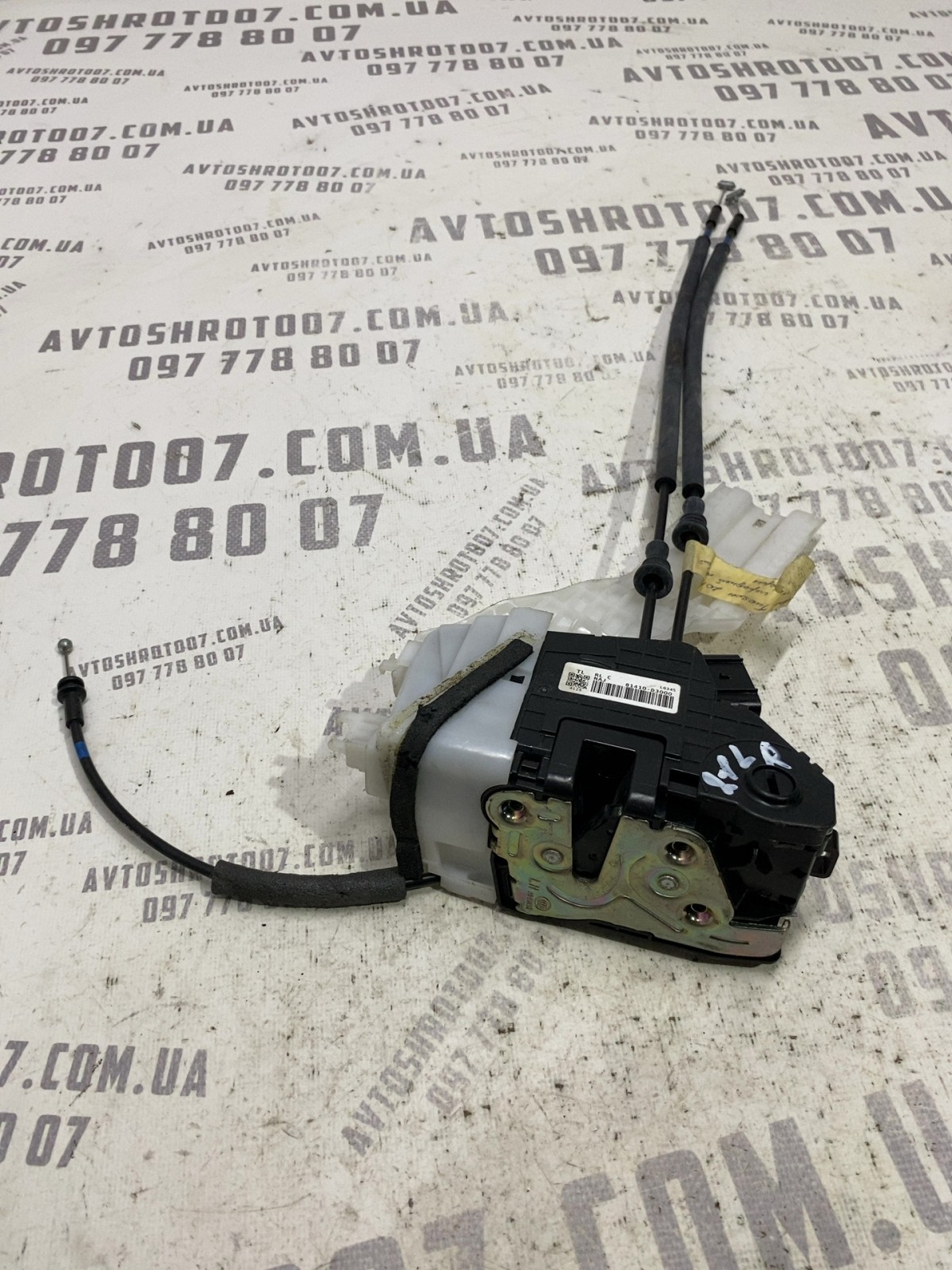 Замок дверей Hyundai Tucson 3 TL OE 81410D3000