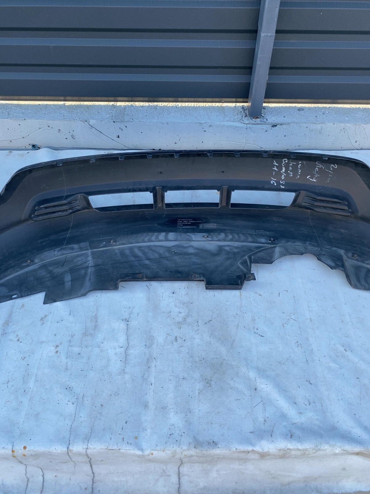 Накладка бампера Jeep Compass 16 перед OEM FNG491052RXFAA