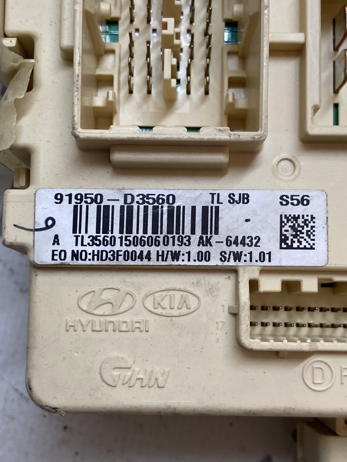 Блок запобіжників Hyundai Tucson 3 TL 91950D3560