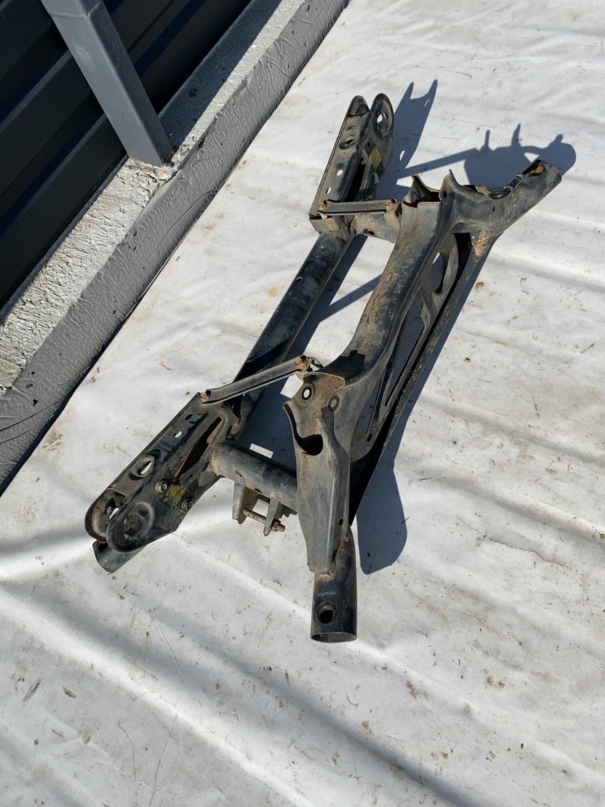 Підрамник задній Jeep Compass MK (06-16) 05105251AD