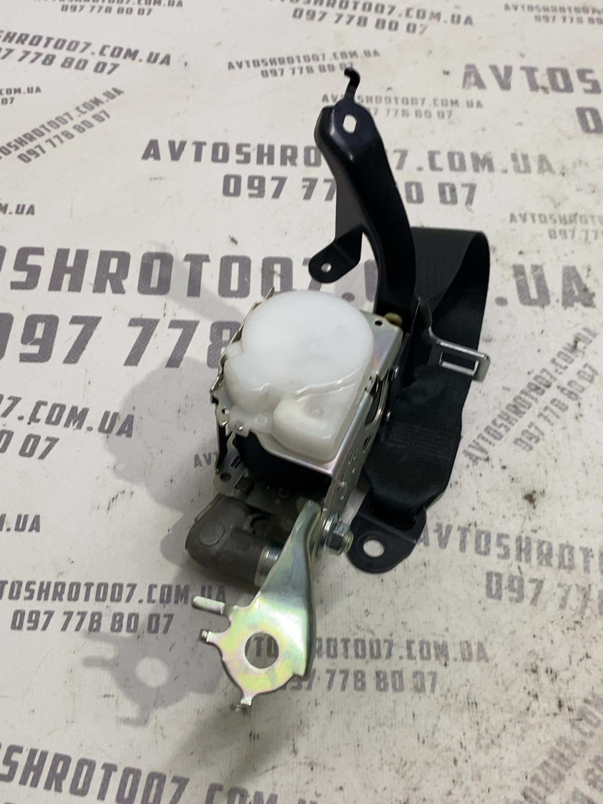 Ремінь безпеки Toyota RAV4 5 OEM 0080P1170039