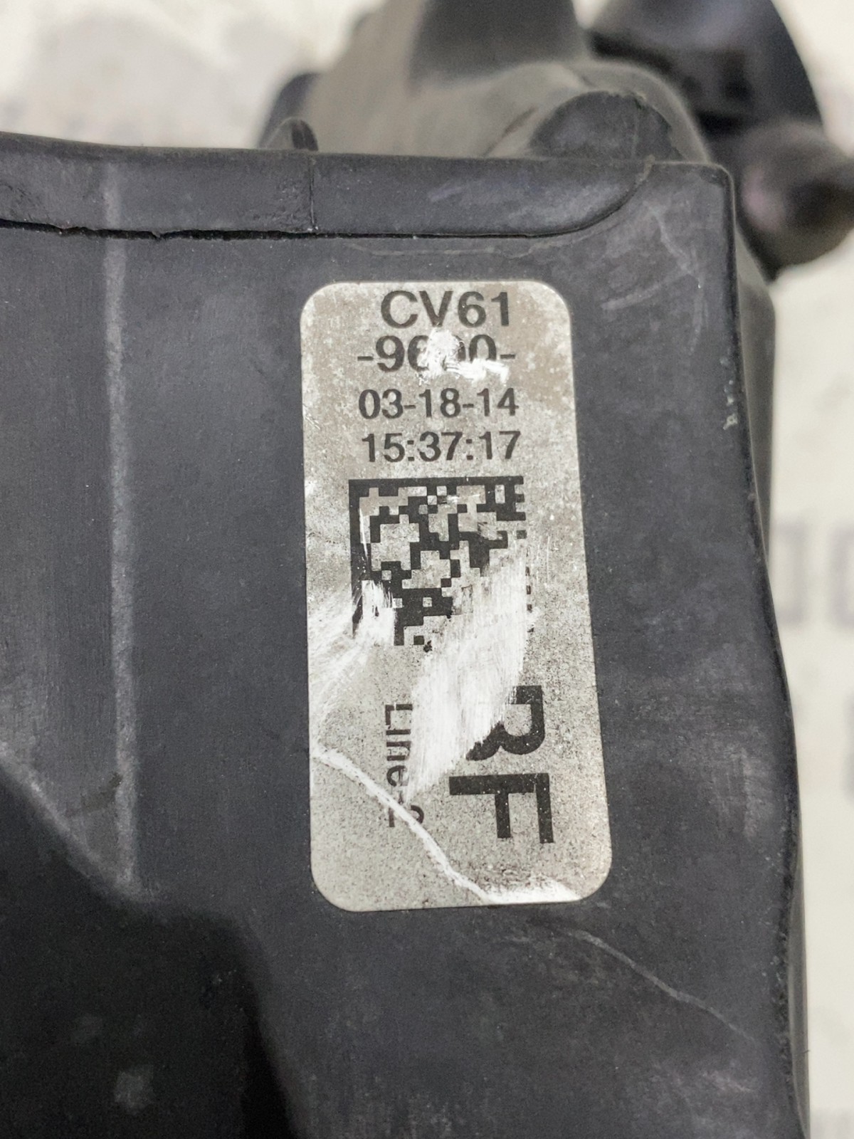 Корпус фільтра Ford Escape 3 (12-19) S9E0B1093733S01