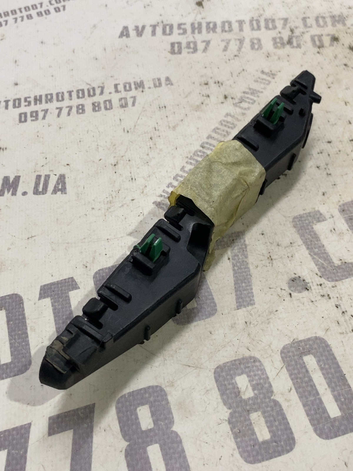 Кронштейн бампера Hyundai Sonata 7 LF OE 86515C2000