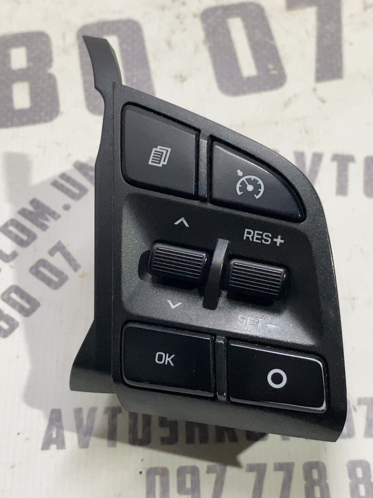 Кнопки керма Hyundai Tucson 3 TL (15-21) 96720D3210UMB