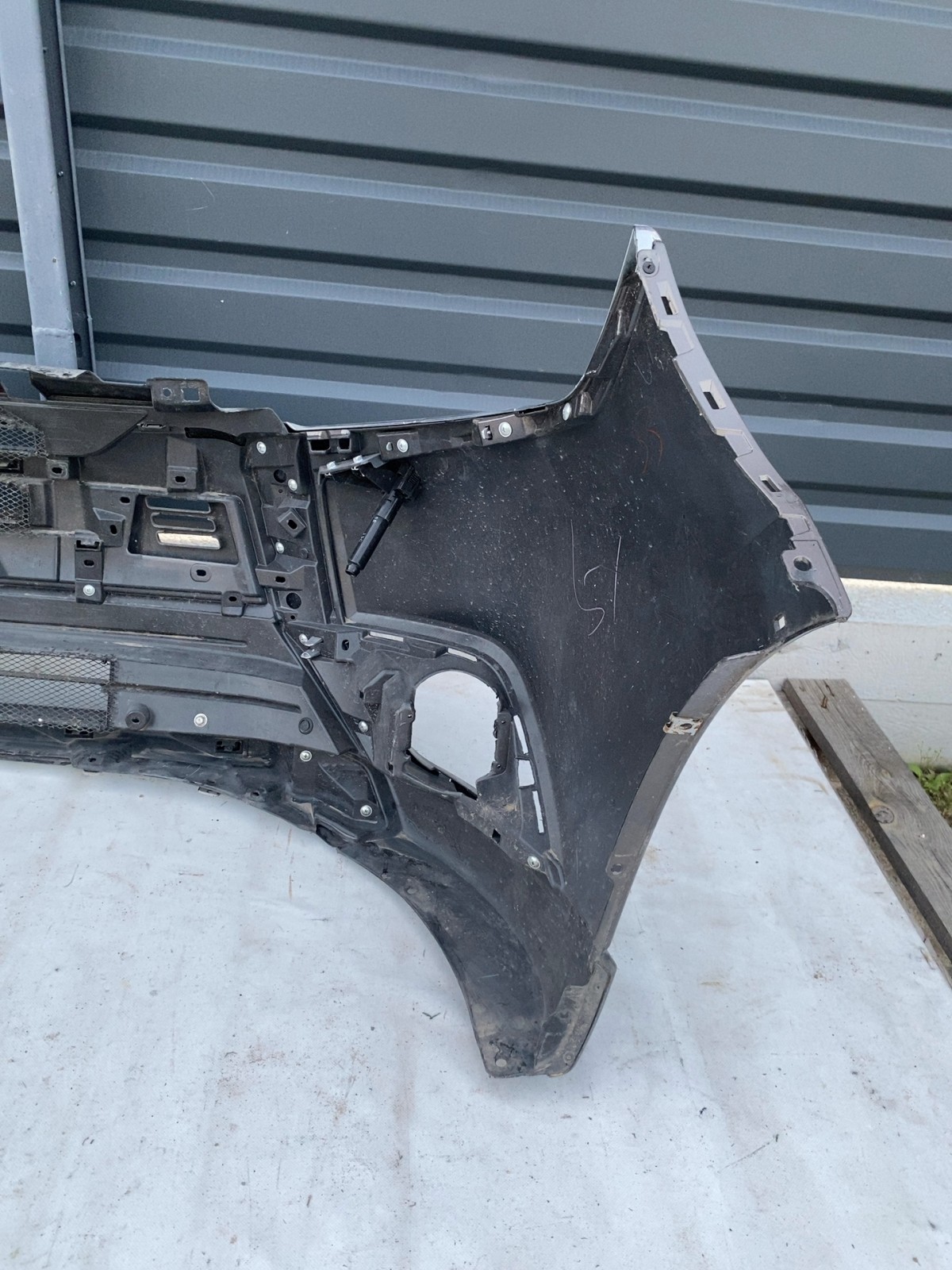 Бампер передній Mitsubishi Outlander 3 (12-21) 6410G227ZZ