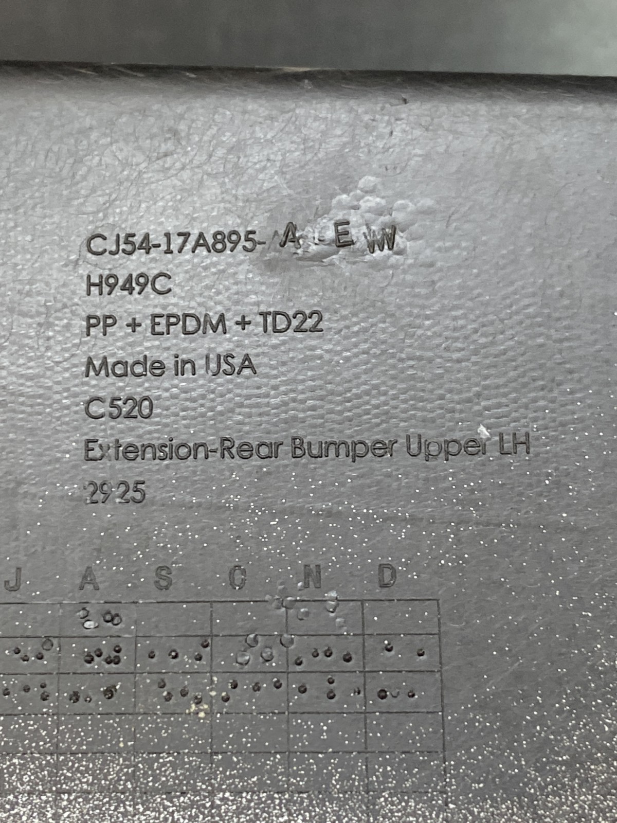 Накладка бампера задня ліва Ford Escape 3 CJ5417A895AEW